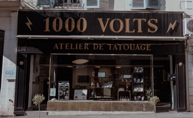 1000-volts-atelier-de-tatouage-pau-diffuseur-tipytv